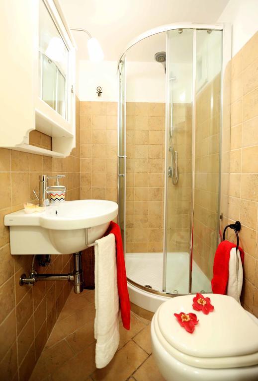 Riari Trastevere Apartment Rome Luaran gambar